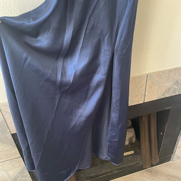 Vintage Victoria’s Secret Slip - Picture 2 of 3